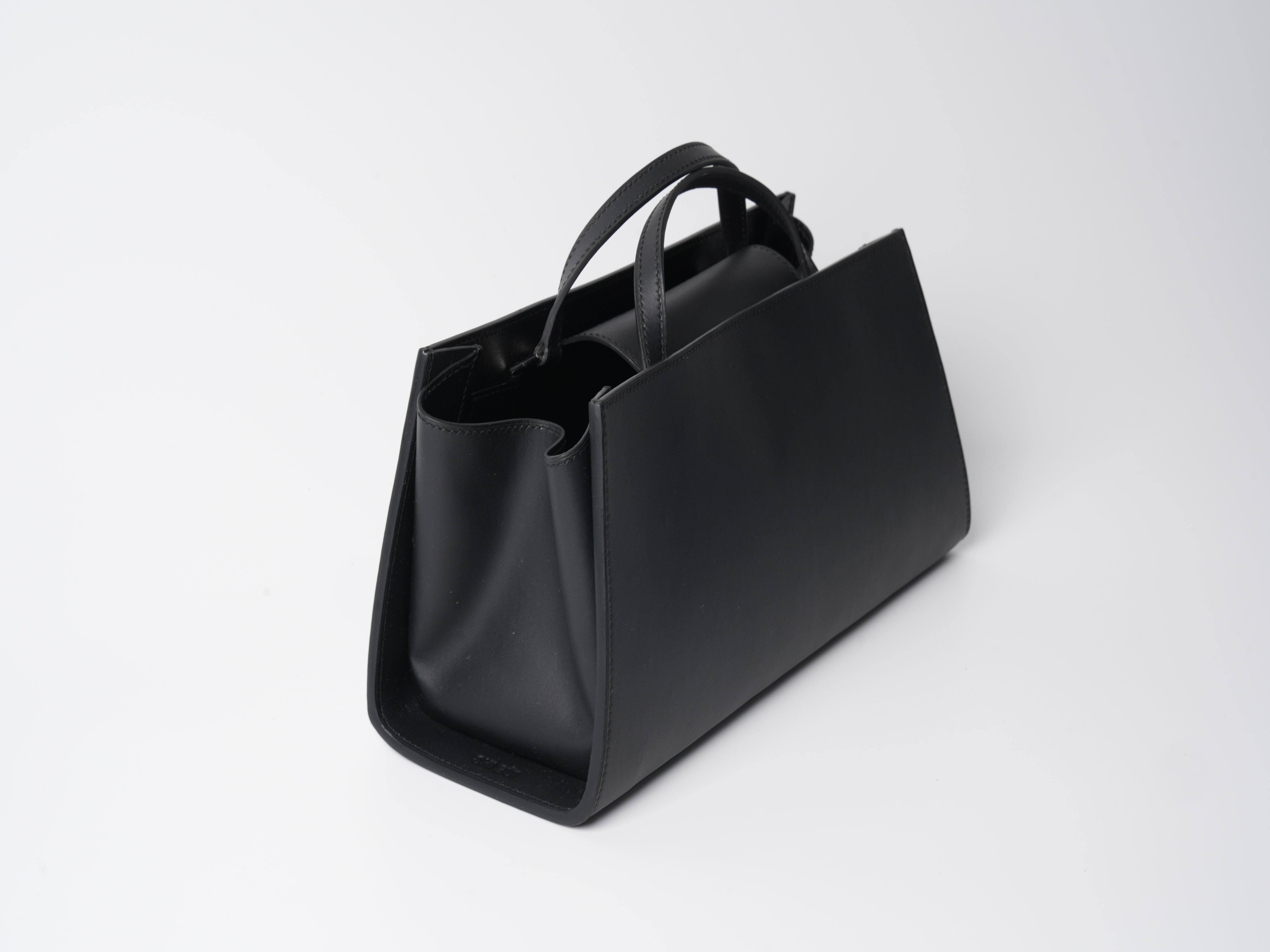 #color_black